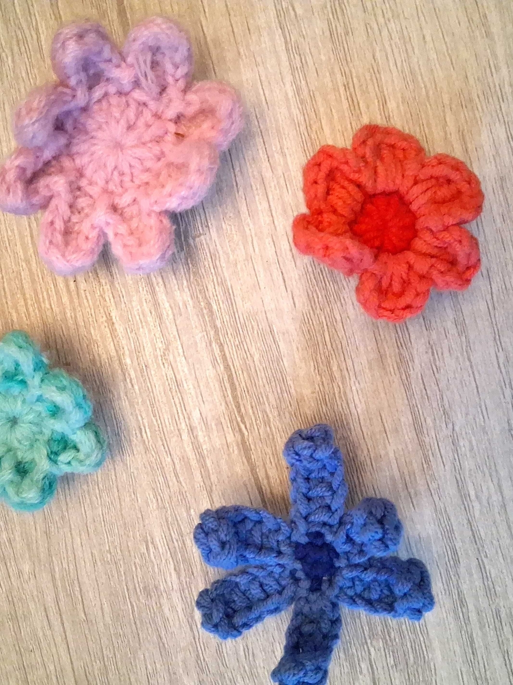 Crocs Crocheted Flower Jibbits x 4